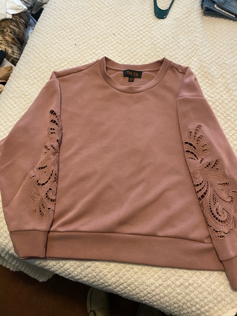 Truth Rose Mauve Crewneck Sweatshirt with Lace Cutout Sleeves